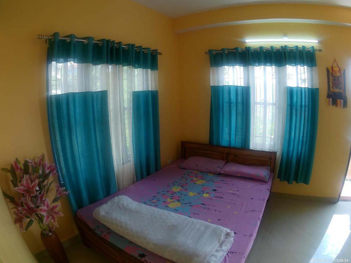Mountain View Homestay Калимпонг Екстериор снимка